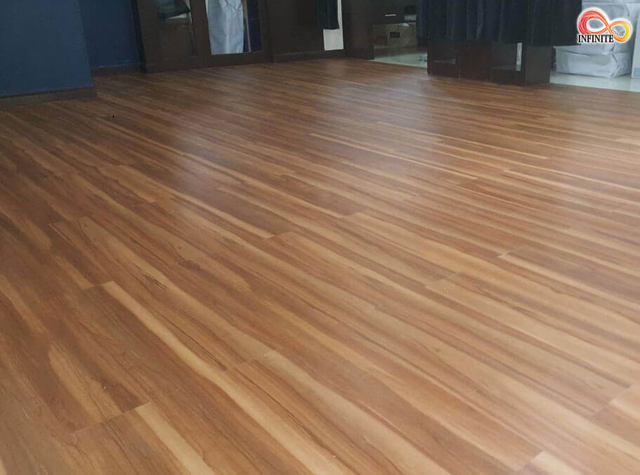 แผ่นลามิเนต 