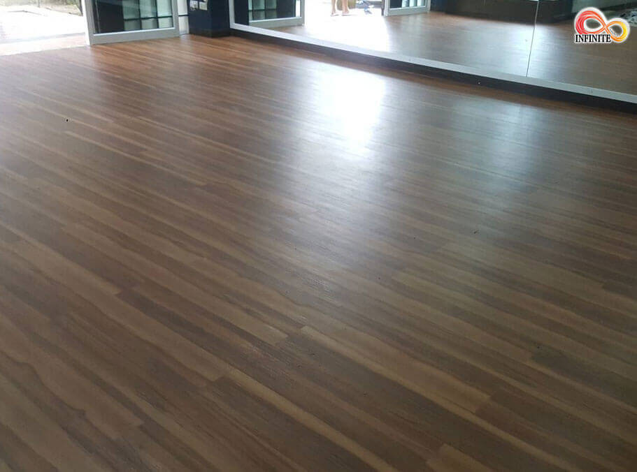 แผ่นลามิเนต 