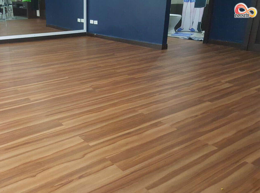 แผ่นลามิเนต 