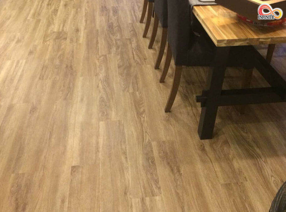 แผ่นลามิเนต 