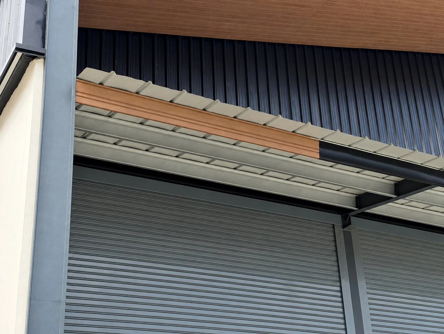 ไม้เชิงชาย ASA Eaves Panel ไม้สังเคราะห์ ไม้เทียมเคลือบ ไม้เชิงชายลายไม้