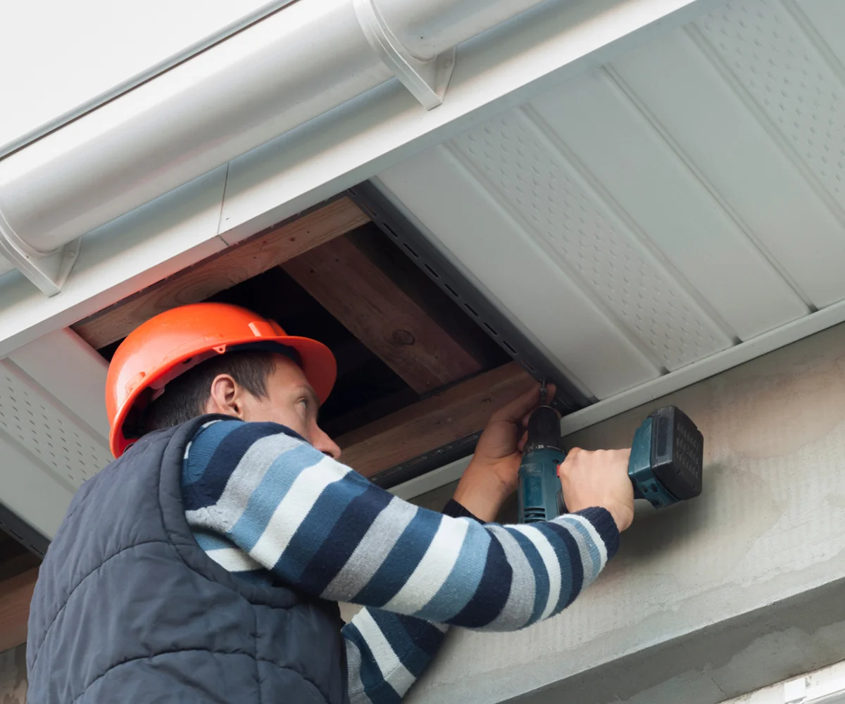 ฝ้าชายคาไวนิล PVC Soffit แตกต่างจากฝ้าไม้ธรรมดาทั่วไปอย่างไร