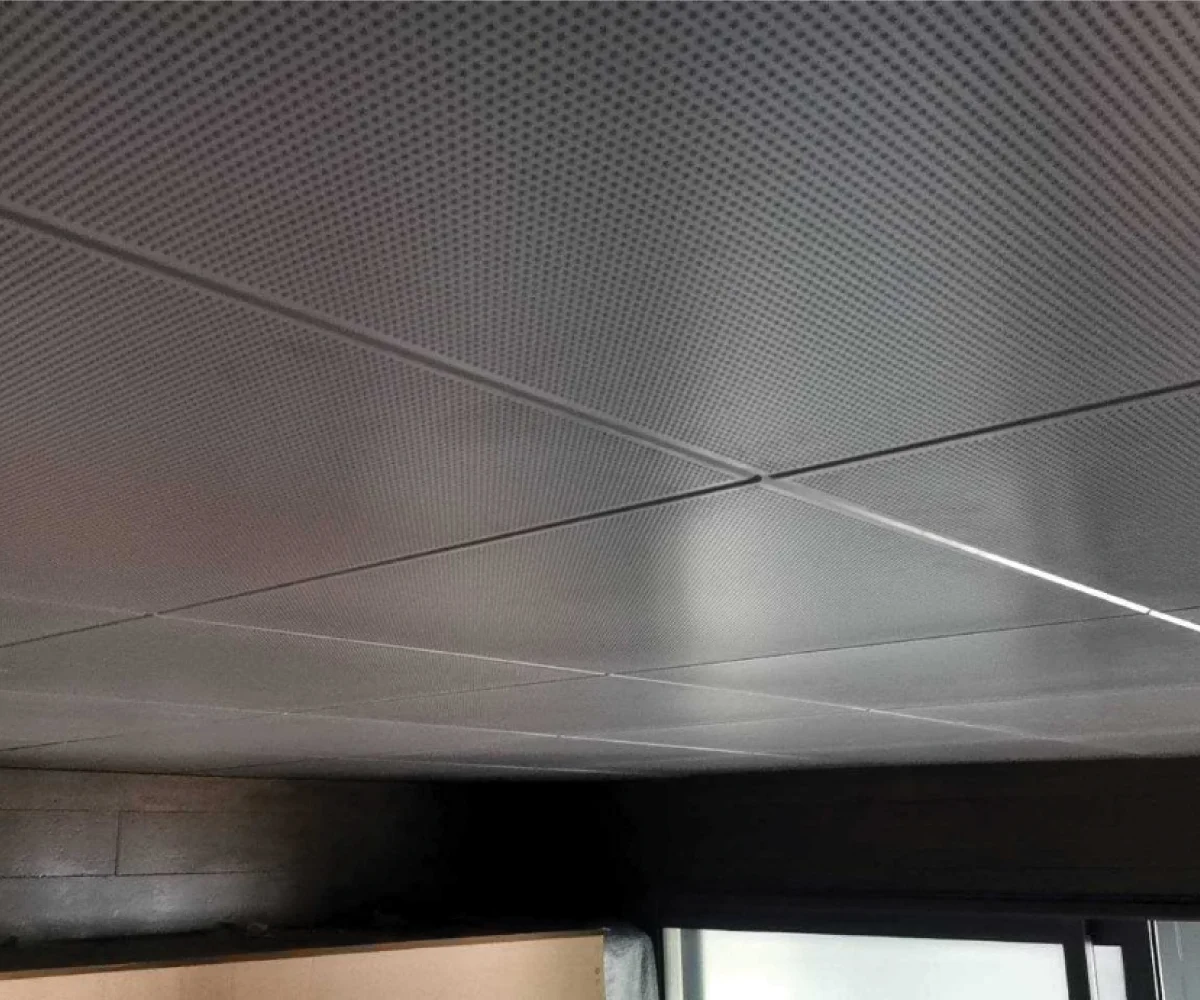 ทำให้เพดานบ้านสวย ทันสมัย และดูแลง่ายด้วยฝ้าอลูมิเนียม