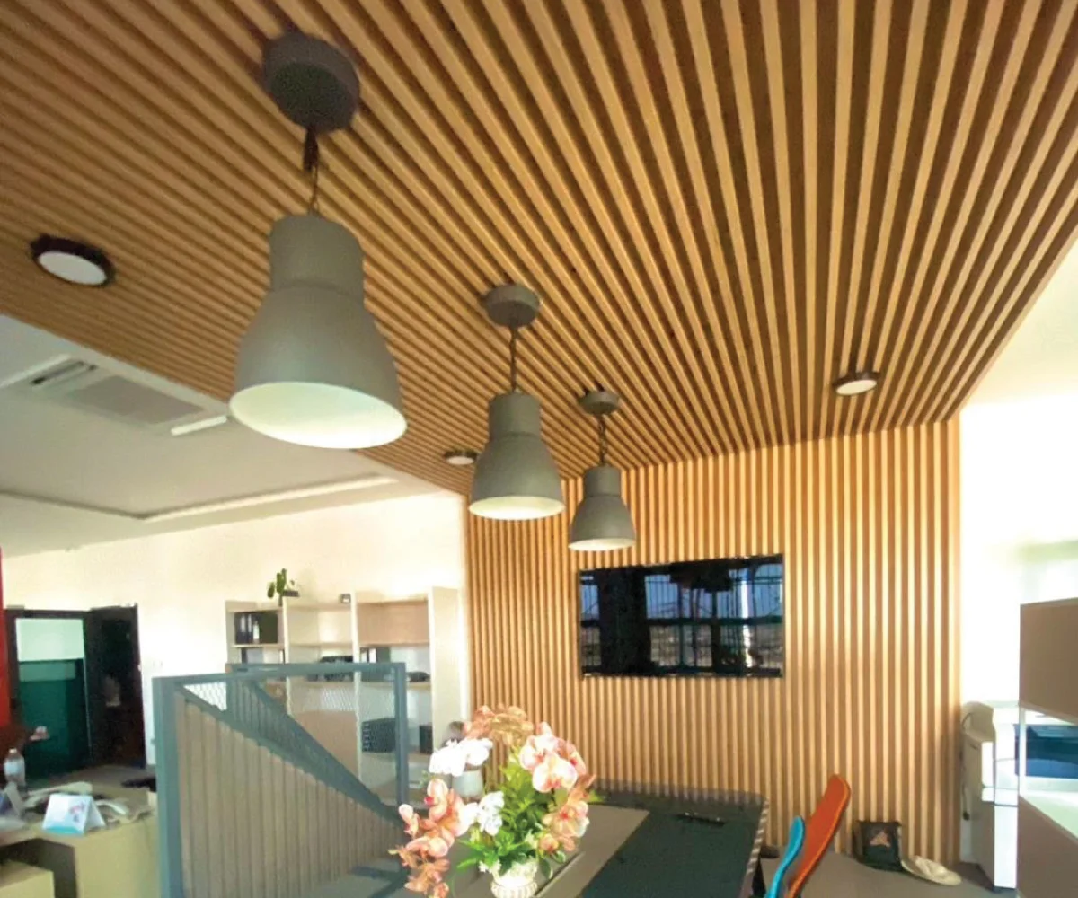 ไม้เทียมแต่งฝ้าภายใน Ceiling Click