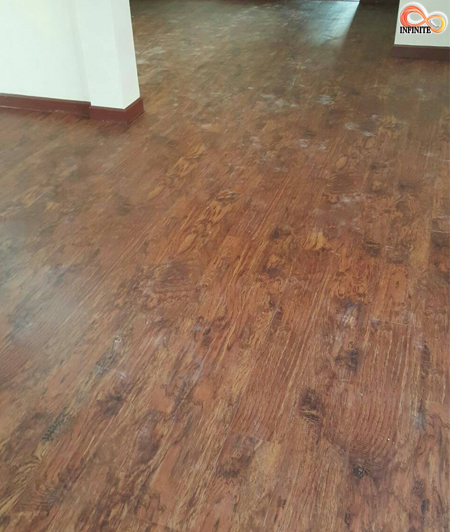 กระเบื้องยางลายไม้ คลิ๊กล็อค