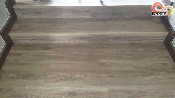 แผ่นไวนิล ลายไม้