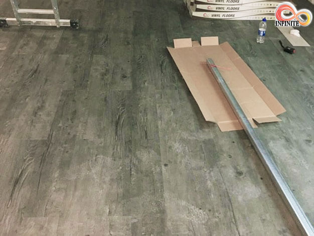 ติดตั้งกระเบื้องยาง กระเบื้องไวนิล  vinyl floor 